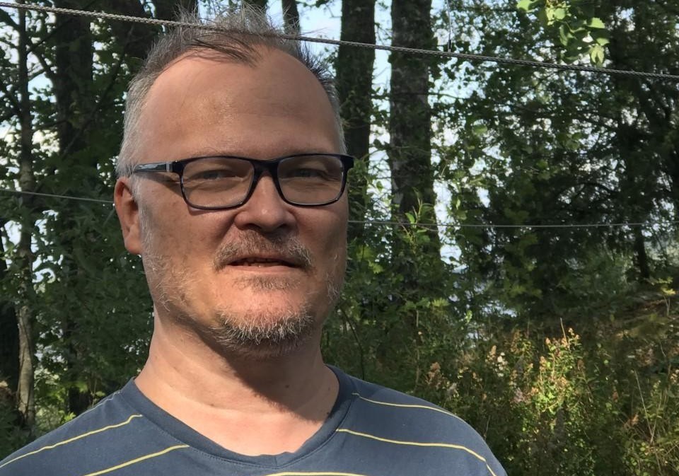 Kirjailija Jukka-Pekka Palviaisen etävierailu 8.-luokkalaisille
torstaina 21.1.2027 klo 10–10.45
